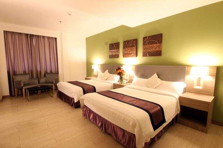 Room 16 of 90