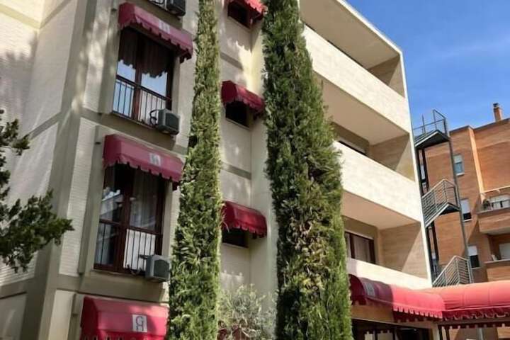 Hotel 42 of 43