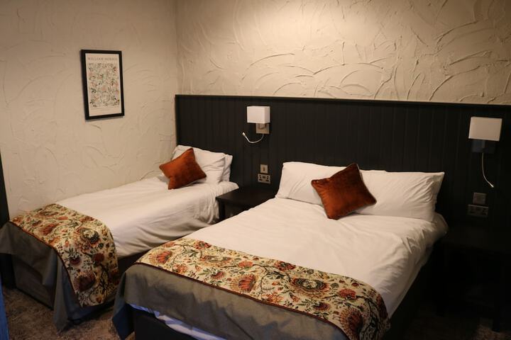 Room 22 of 43