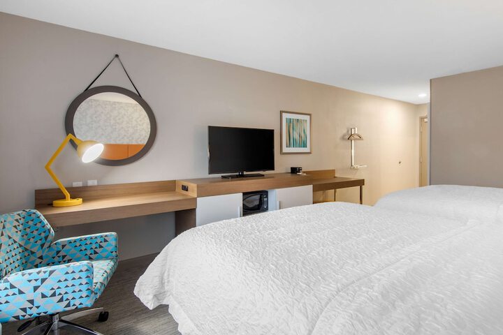 Room 18 of 46