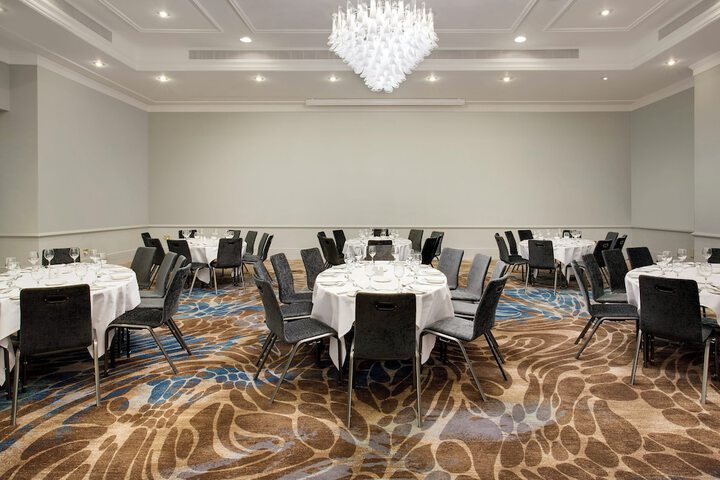 Ballroom/Hall 61 of 74