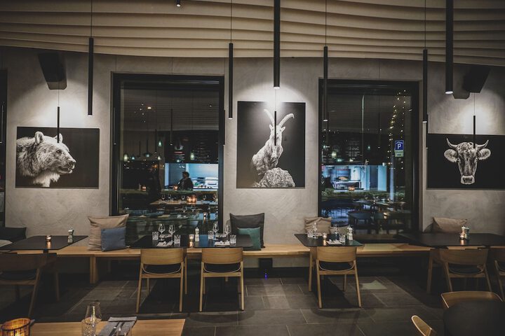 Dining 96 of 131