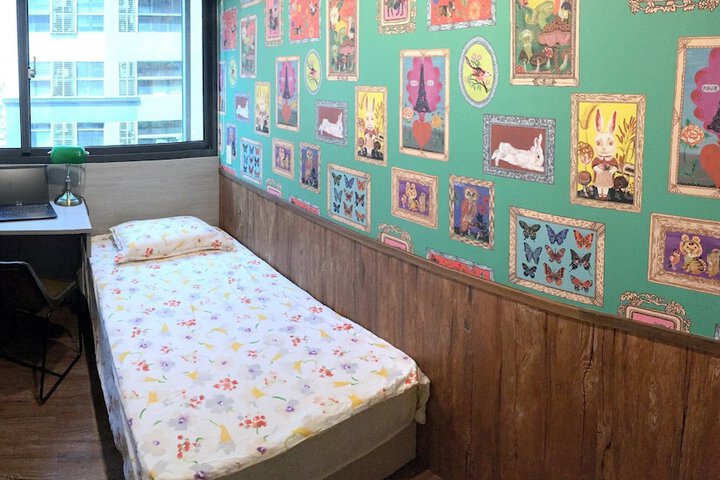 Room 30 of 81
