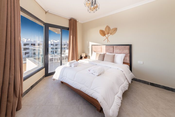 Room 4 of 53