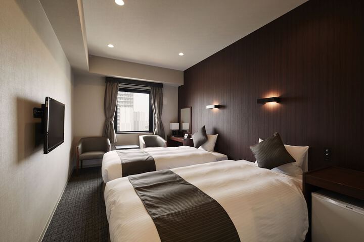 Room 42 of 114