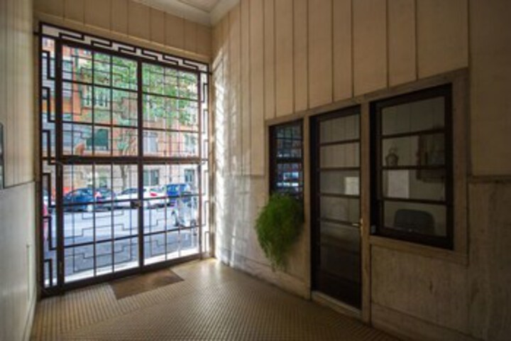 Image of Modern & Elegant2 Bedroom Flat in Great Location