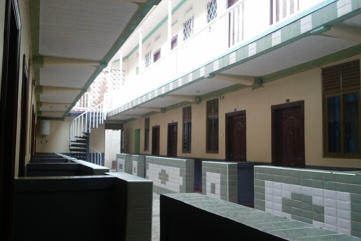 Hotel 44 of 52