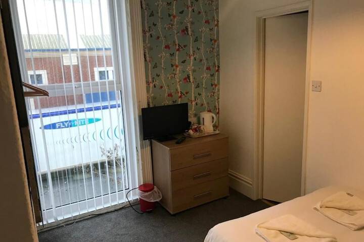 Room 22 of 60