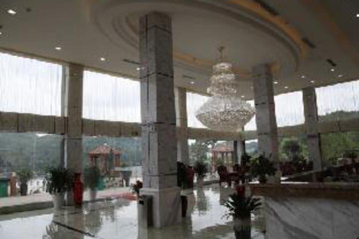 Junlong Holiday Hotel