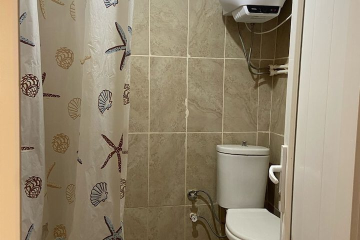 Room 203 of 263