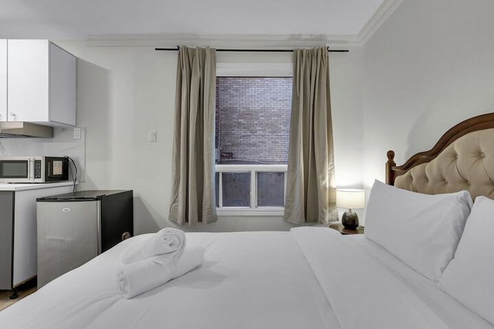 Room 47 of 174