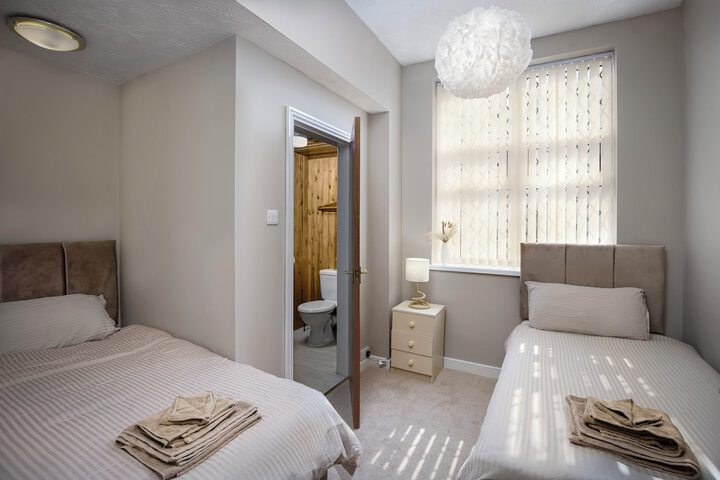 Room 28 of 59