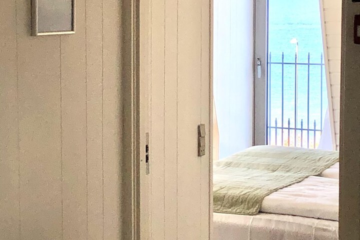 Room 9 of 55
