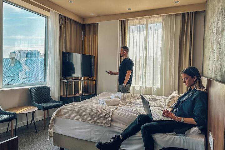 Room 16 of 25