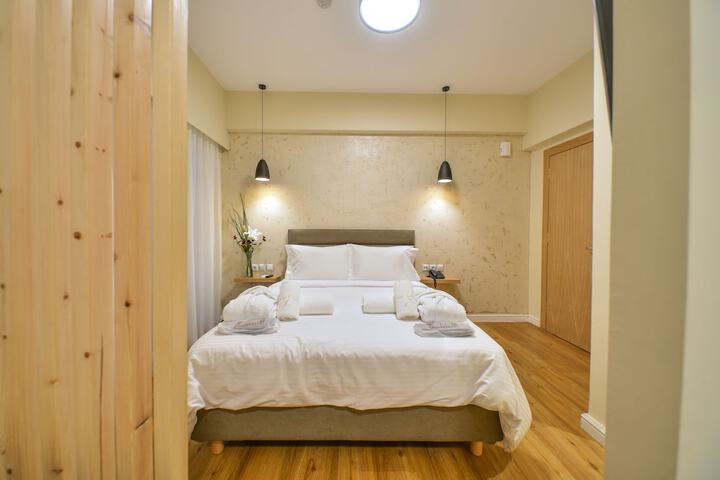 Room 28 of 100