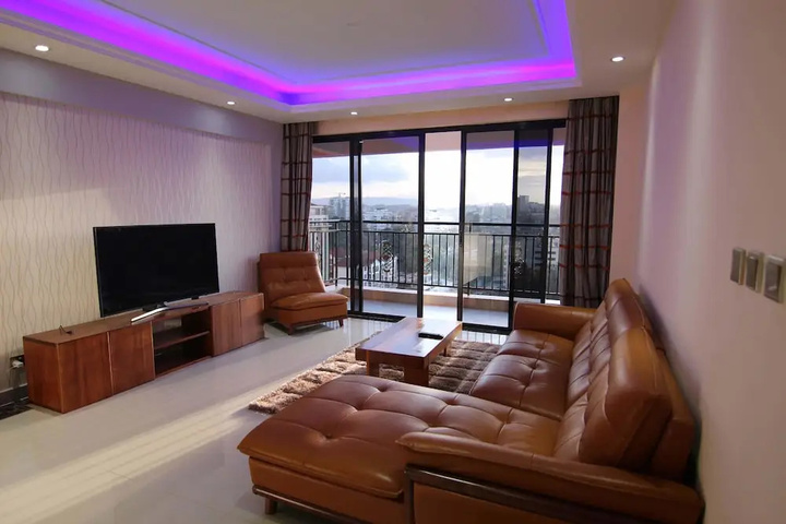 Room 3 of 12