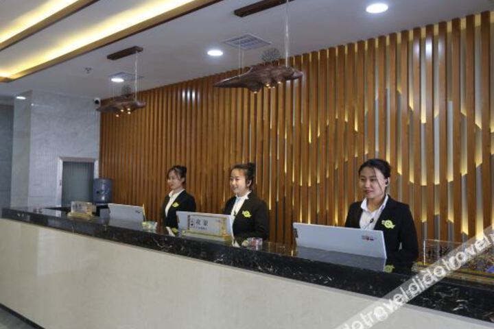 Hotel Interior 9 of 18