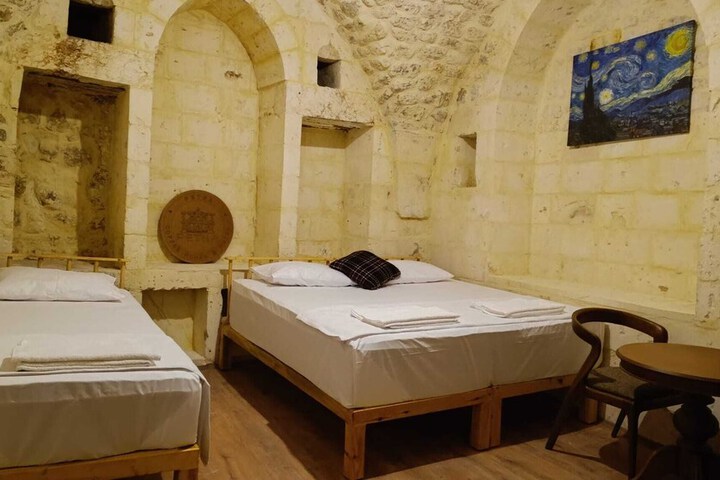 Room 2 of 15
