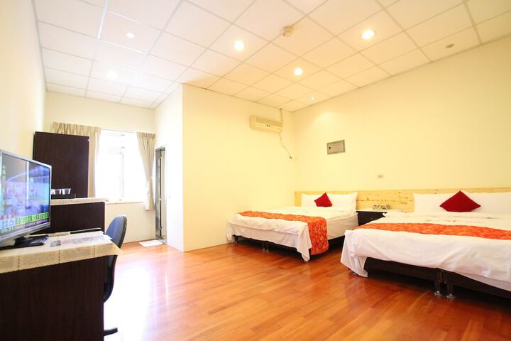 Hotel 7 of 115