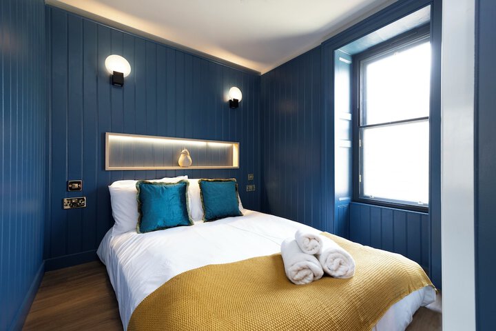 Room 33 of 55