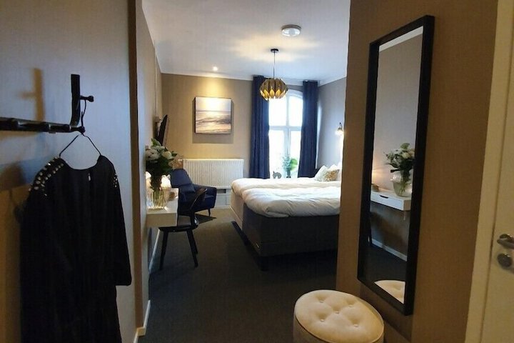 Room 7 of 36