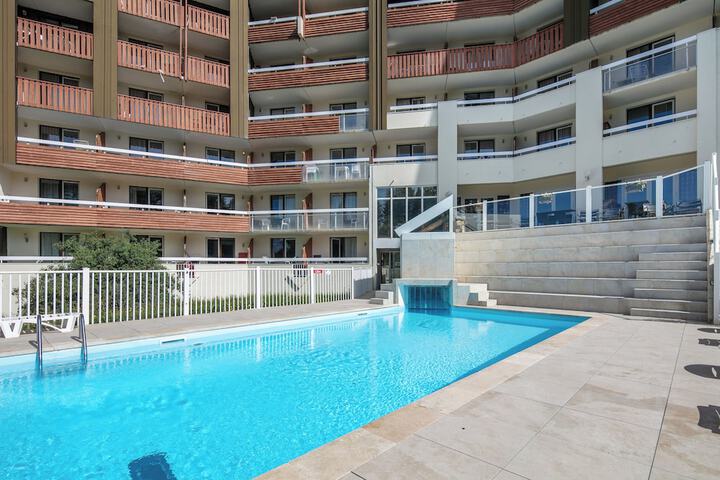 Pool 56 of 111