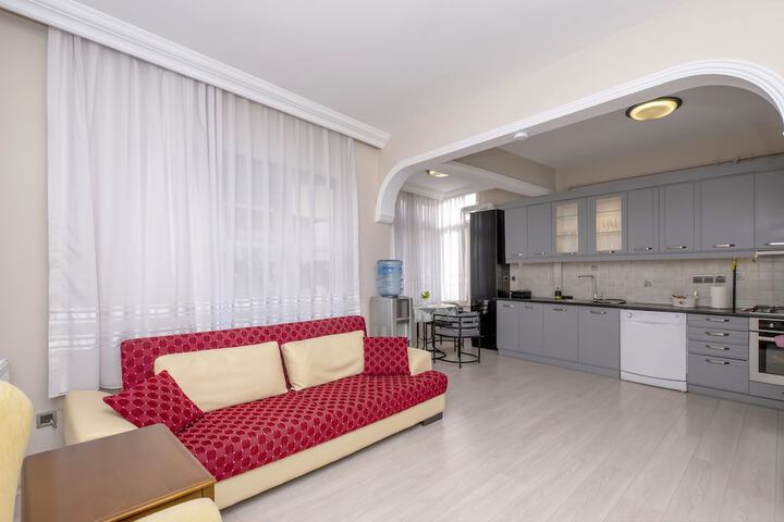 Room 156 of 271