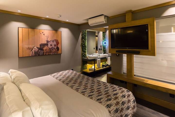 Room 6 of 47