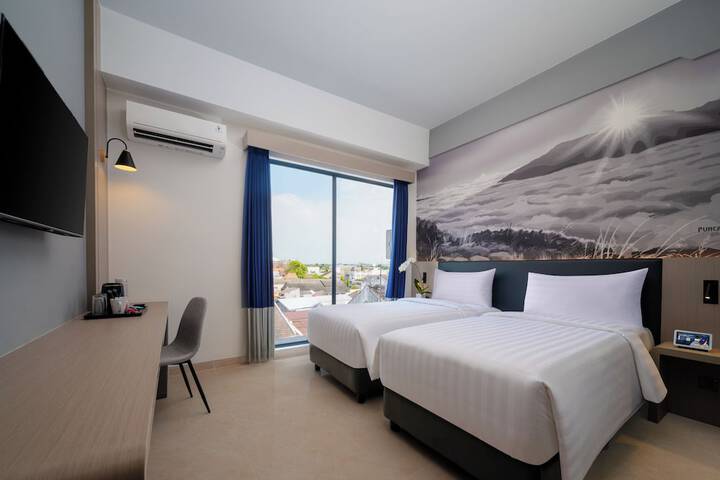 Room 4 of 43