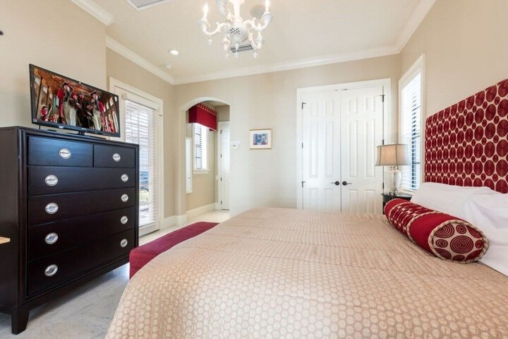 Room 13 of 56