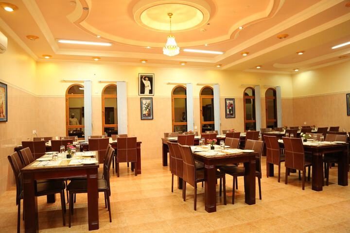 Dining 20 of 26