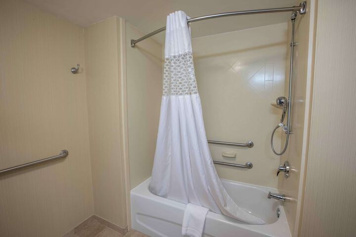 1 King Mobility Accessible with Tub (12 of 27)