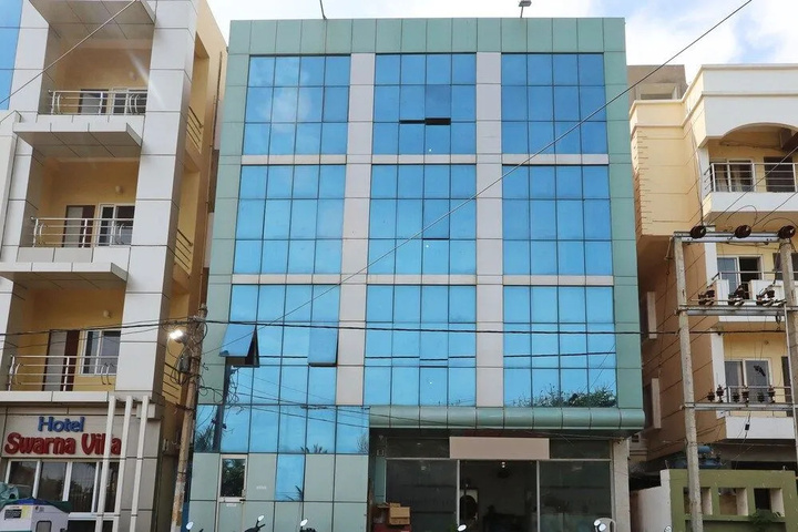 OYO 15915 Hotel Star Inn