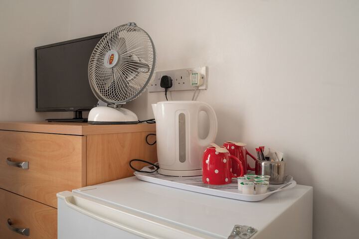Room 8 of 20