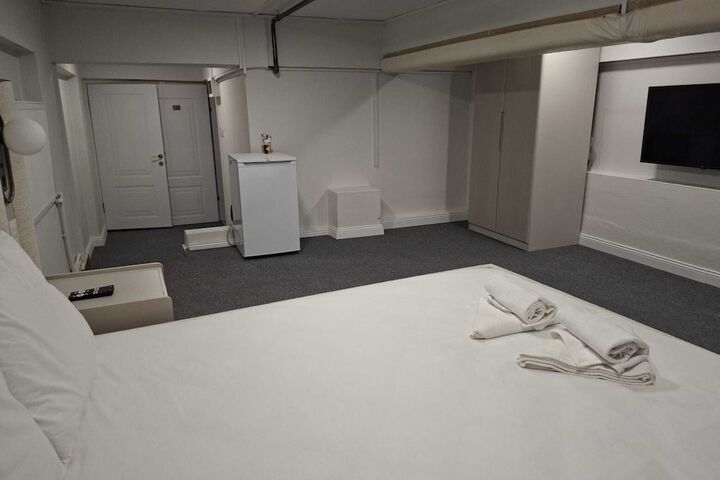 Room 7 of 21