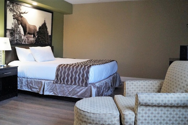 Hotel Suite Photo