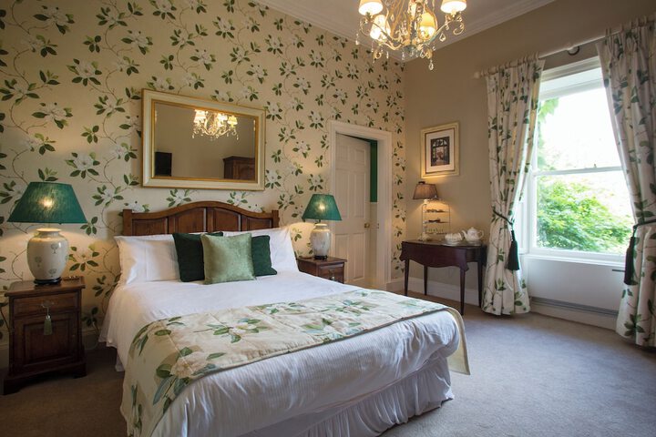 Room 5 of 48