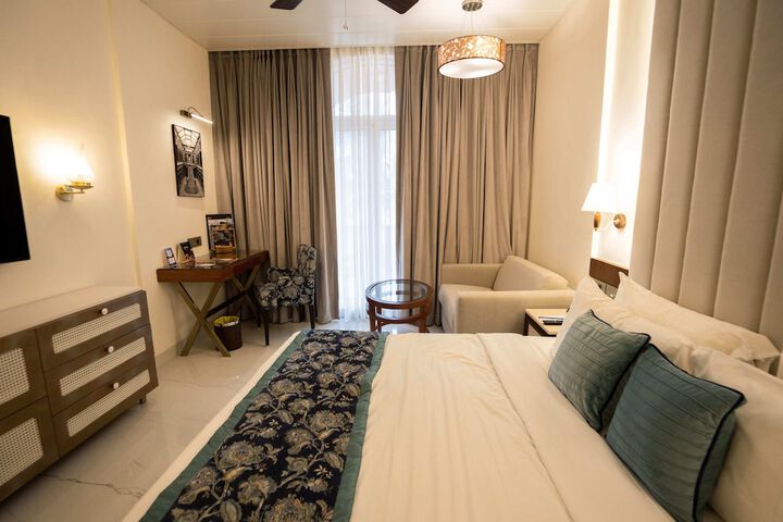 Room 32 of 124