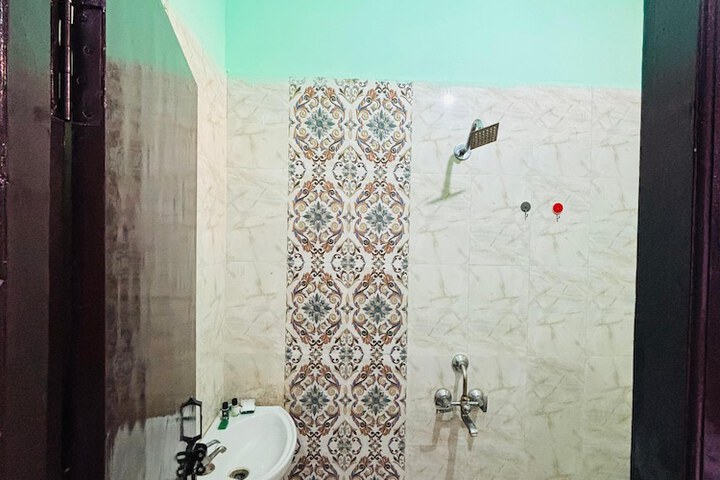 Room 14 of 20