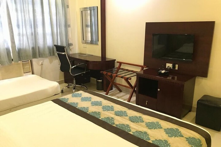 Room 15 of 46