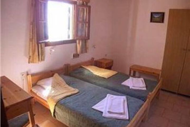 Room 7 of 19