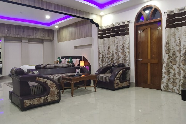 Room 45 of 104