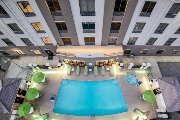 Pool 16 of 47