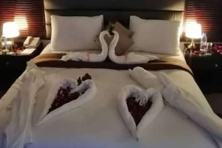 Room 12 of 35