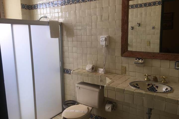 Room 42 of 67