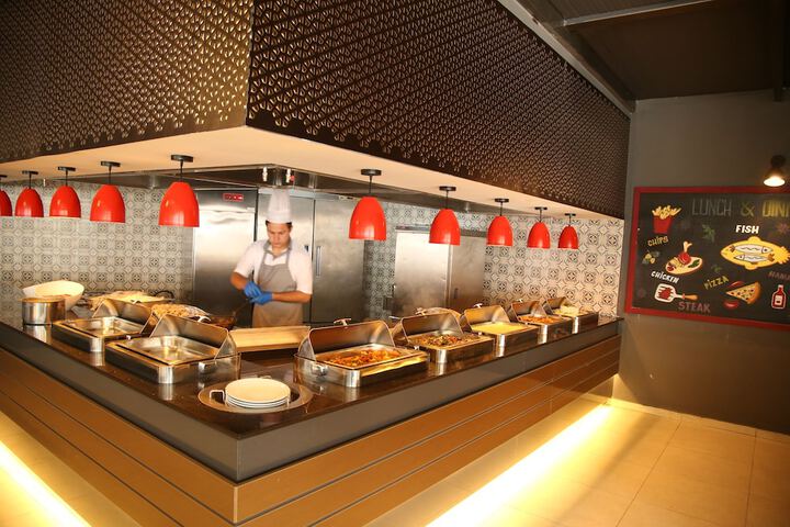 Dining 75 of 132