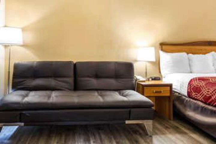 Room 31 of 68