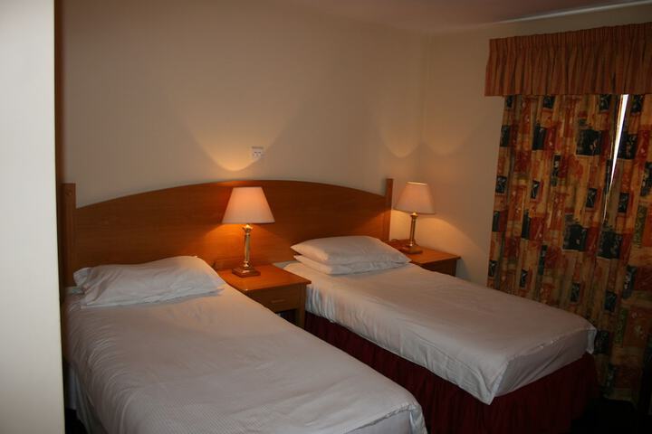 Room 5 of 19