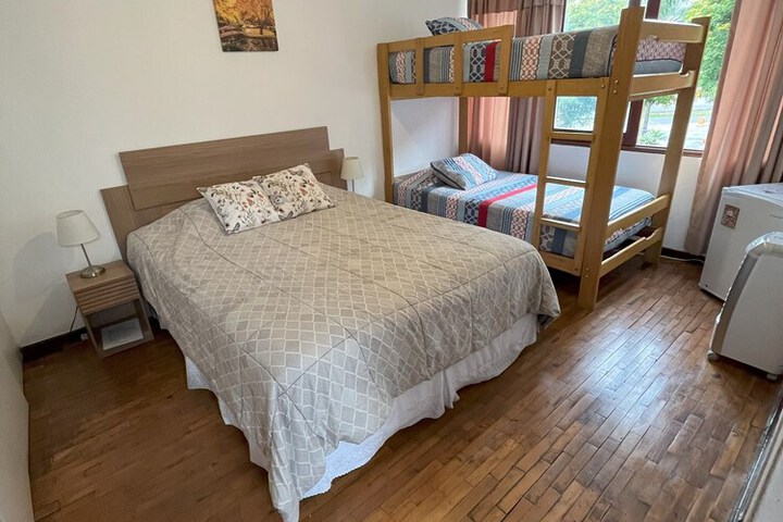 Room 51 of 178