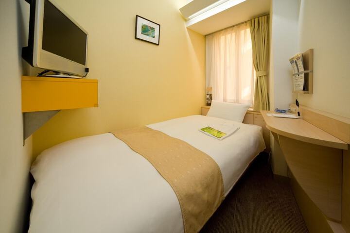 Room 9 of 51